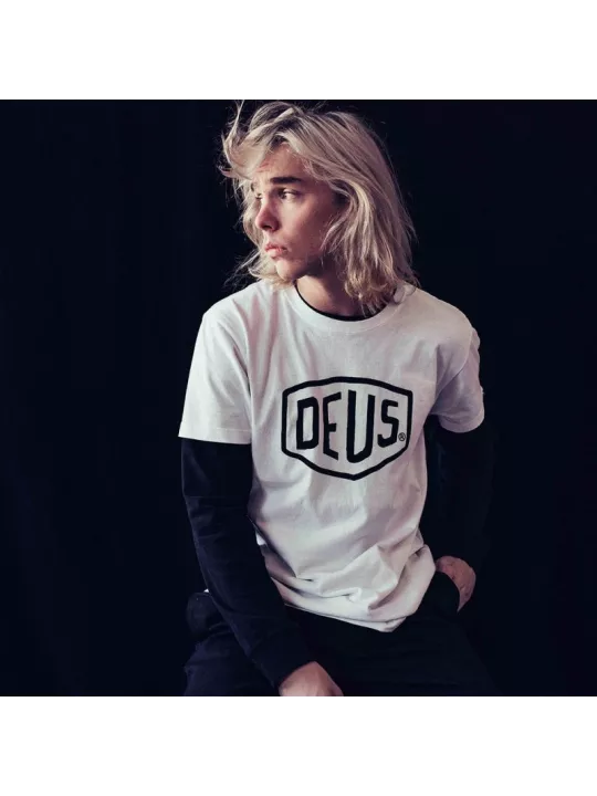 T-Shirt Shield Tee - Deus Ex Machina