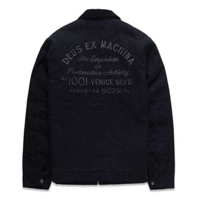 veste deus ex machina