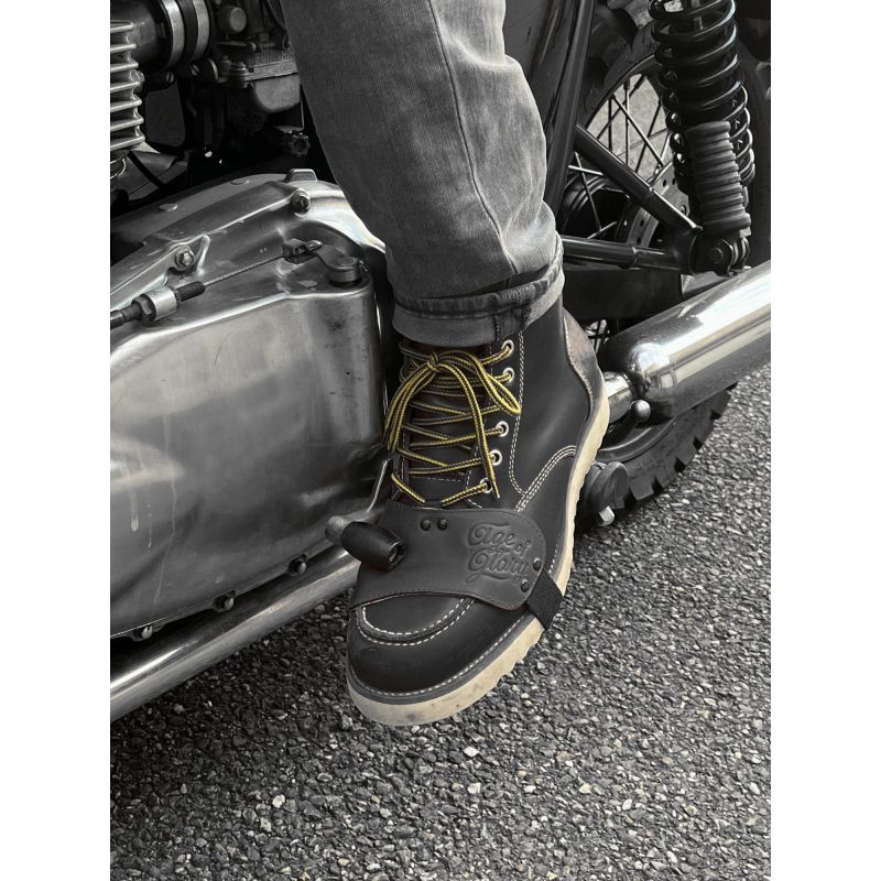 Protège boots pour sélecteur de motos en cuir par BAAK