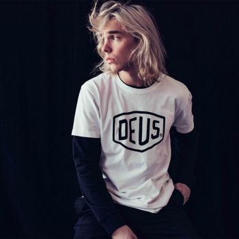 TShirt Shield Tee - Deus Ex Machina