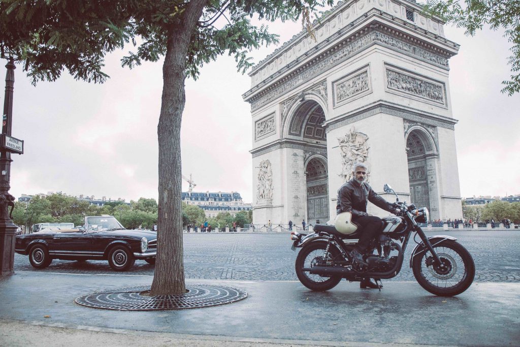 blouson moto avenue de la grande armée à Paris